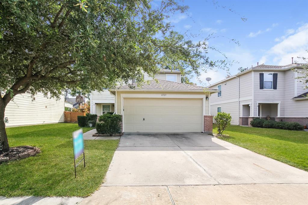 Foto principal - 6523 Bluestone Springs Ln