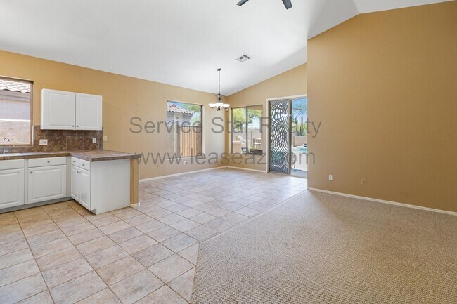 Foto del edificio - 4425 E Smokehouse Trail