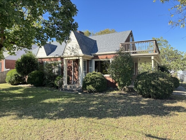 Photo - 223 Cumberland Dr House