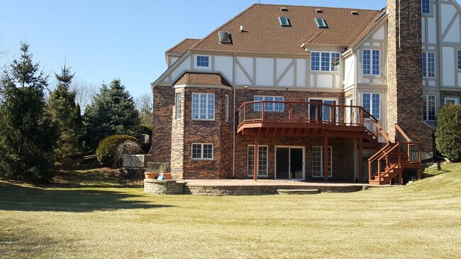 Foto del edificio - 2107 Harrow Gate Dr