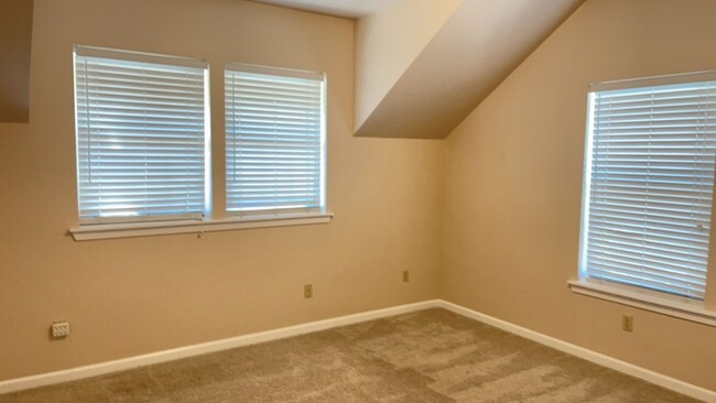 Foto del edificio - Peaceful 2-bedroom 1-bath Cottage with Dec...