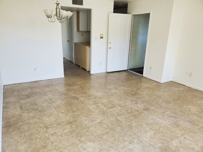 Foto del edificio - 466 E Palm Ave