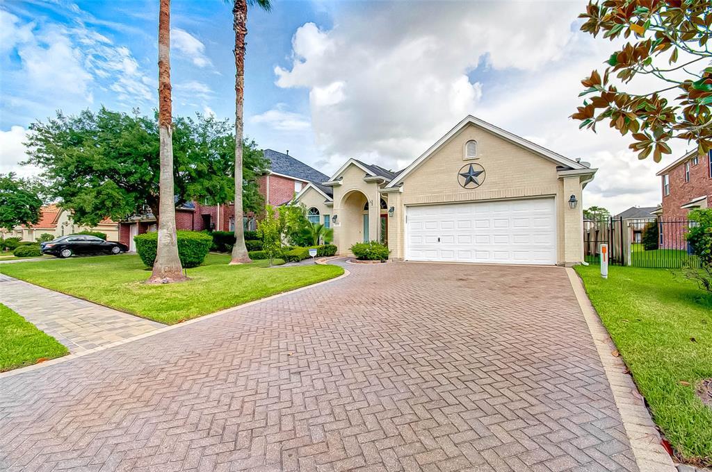 Foto principal - 11727 Lismore Lake Dr
