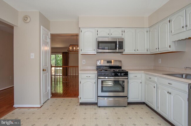 Building Photo - 5946 Woodfield Estates Dr