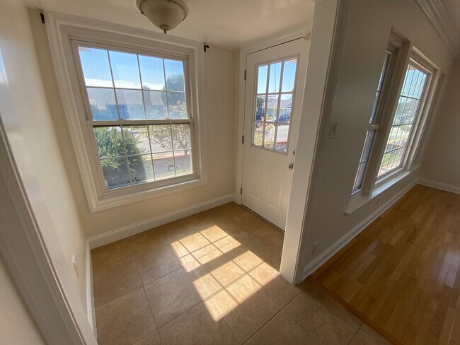Entrada brillante - 3522 W 229th Pl