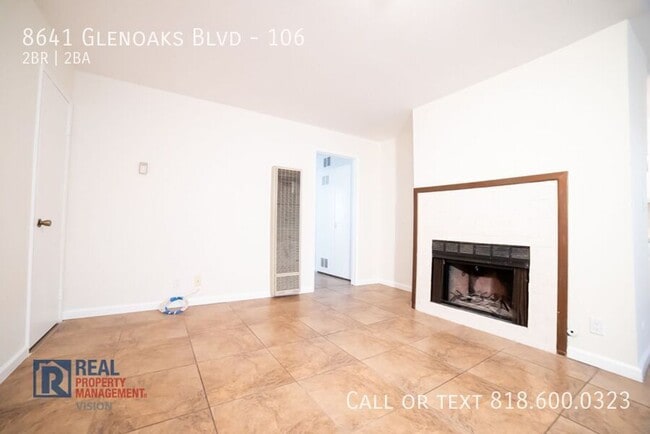 Building Photo - 8641 Glenoaks Blvd