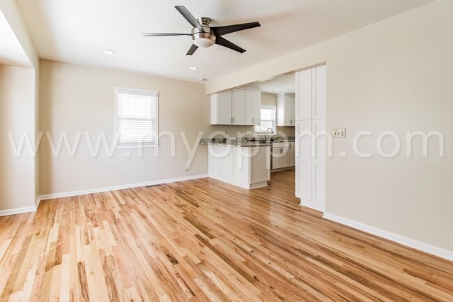 Building Photo - Pristine 4 Bedroom / 2 Bathroom Home | Wes...