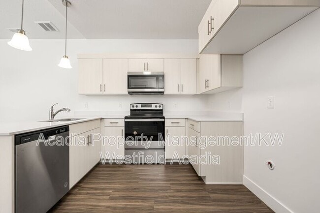 Building Photo - 13714 S Hanley Ln