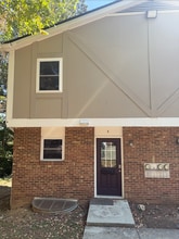 Building Photo - 205 Sunrise Ln