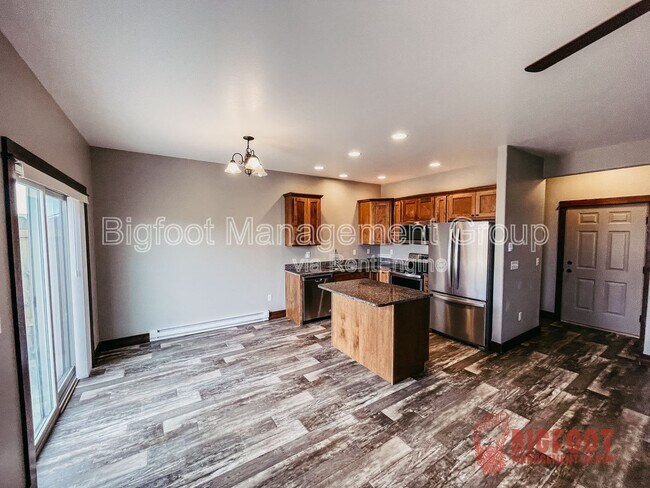 Foto del edificio - 7540 Kingpost Loop
