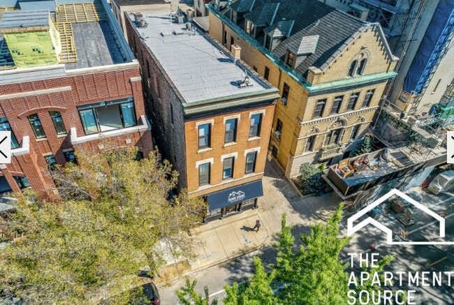Photo - 2313 N Southport Ave Apartment