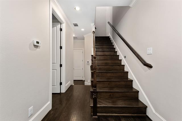 Foto del edificio - 2417 Worthington St