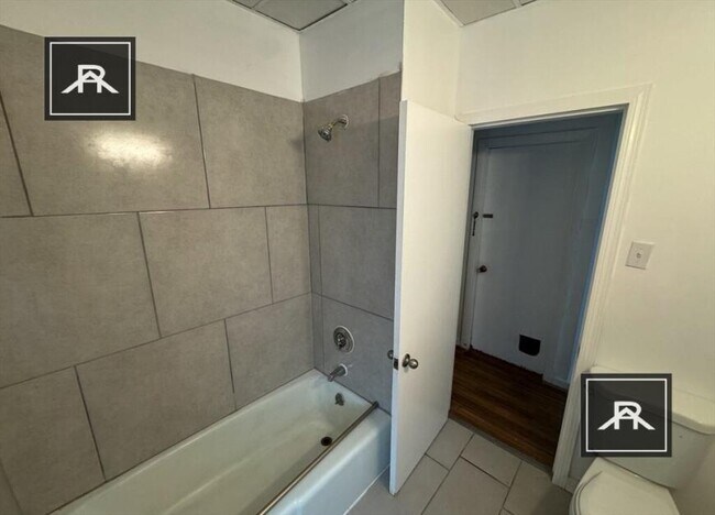Foto del edificio - 4 bedroom in Allston MA 02134