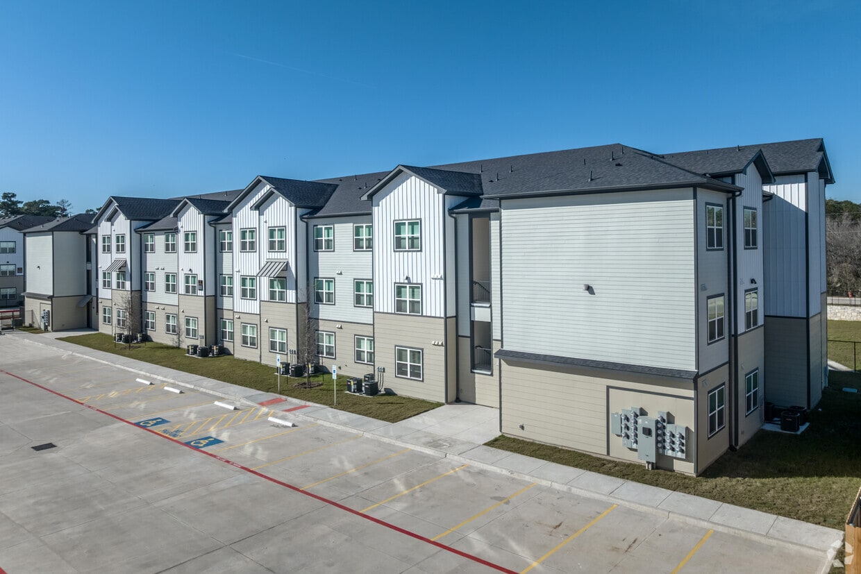 Tapestry Woodland Hills - 19100 Woodland Hills Dr Atascocita, TX 77346 ...