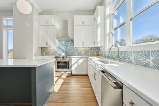 Foto del edificio - 107 E 9th St