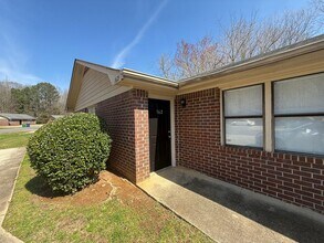 Building Photo - 162 Michele Dr