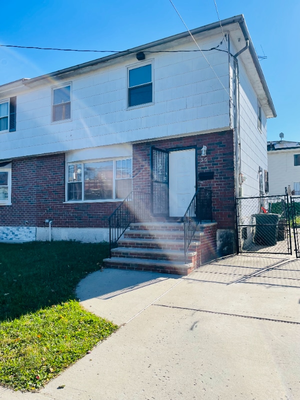 Foto principal - 50 Monsey Pl