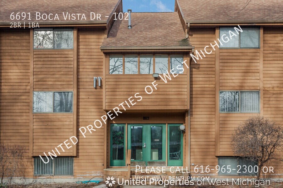 Primary Photo - 6691 Boca Vista Dr NE