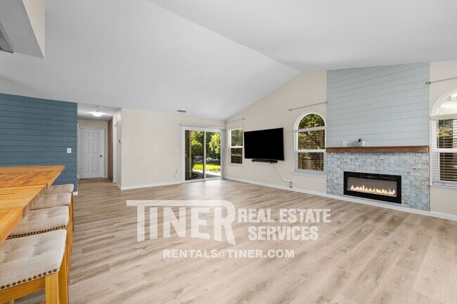 Foto del edificio - 624 Springfield Cir
