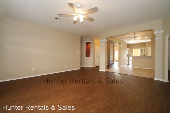 Building Photo - 4 br, 2 bath House - 2208 Wickiup Trail