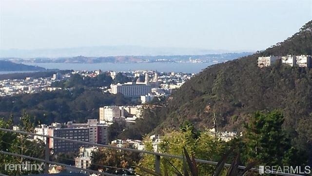 Foto del edificio - 62 Cragmont Ave