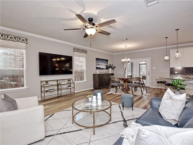 Living Room - 2 - 2103 Split Diamond Way