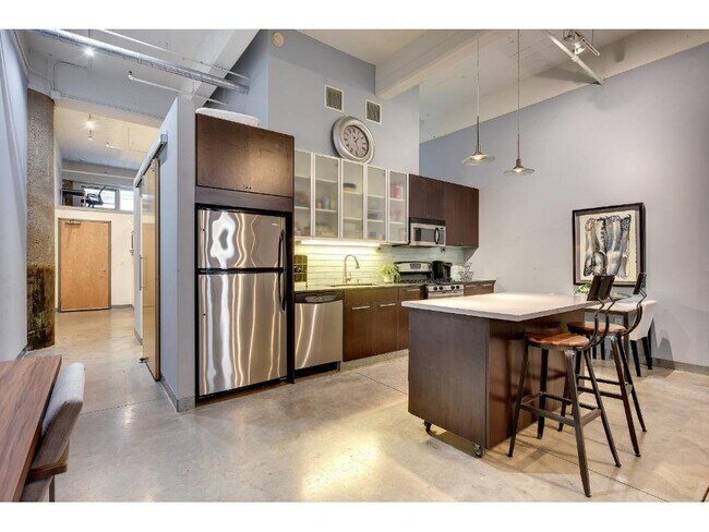 Foto del edificio - 700 N Washington Ave