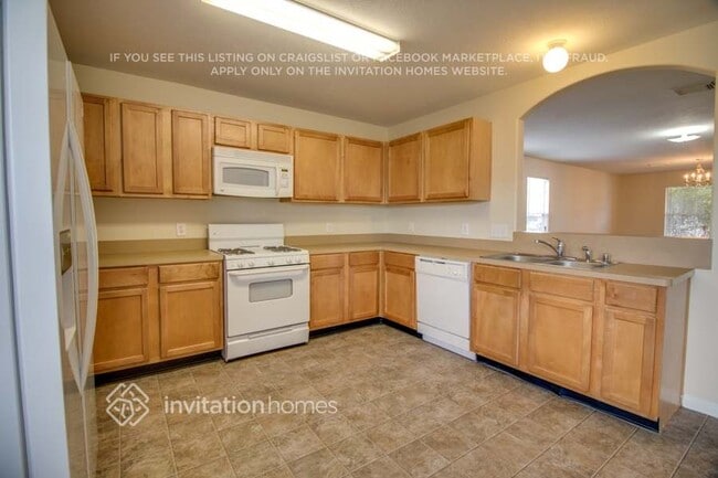 Building Photo - 6627 Gorton Dr