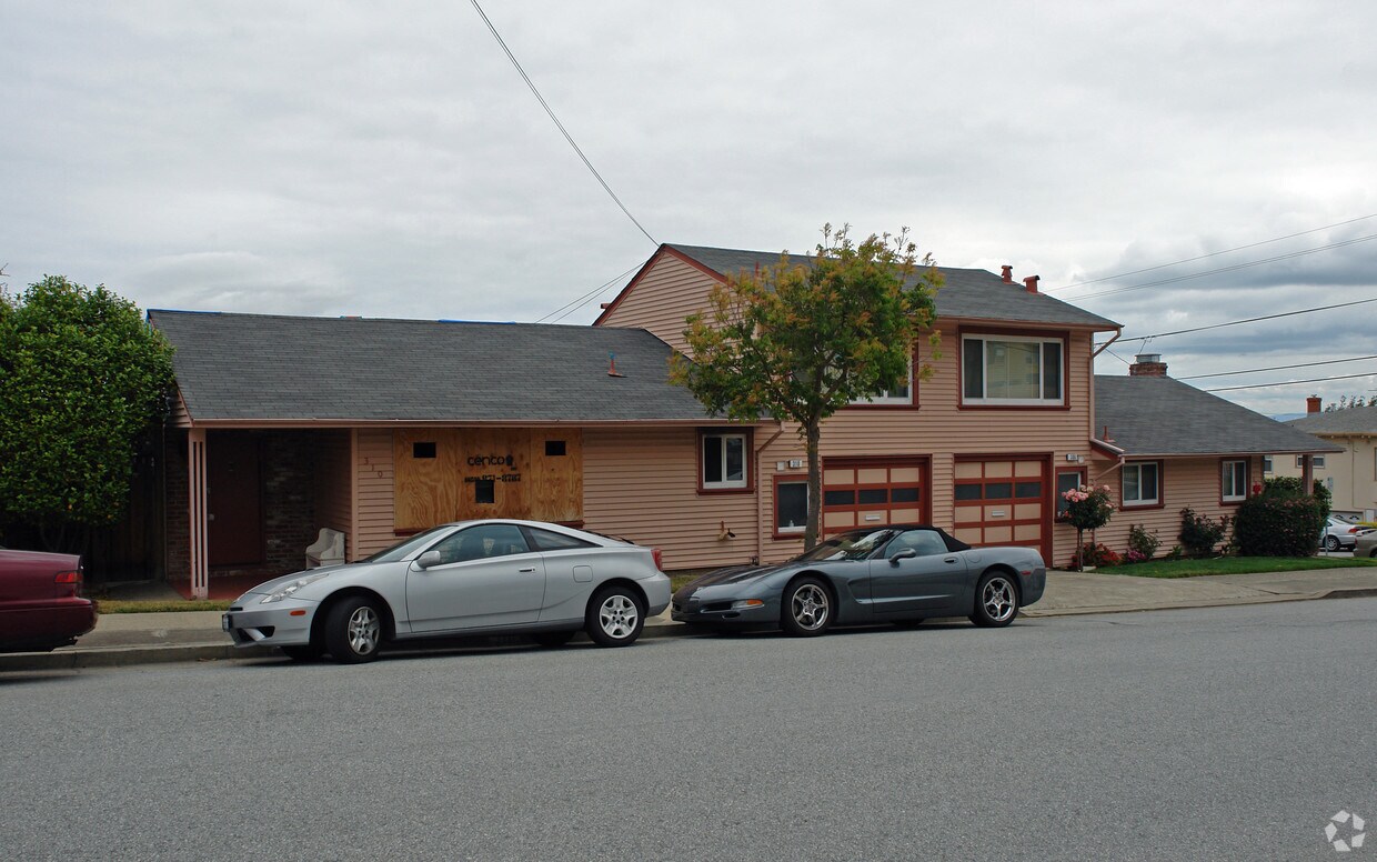 Foto del edificio - 300 Chadbourne Ave