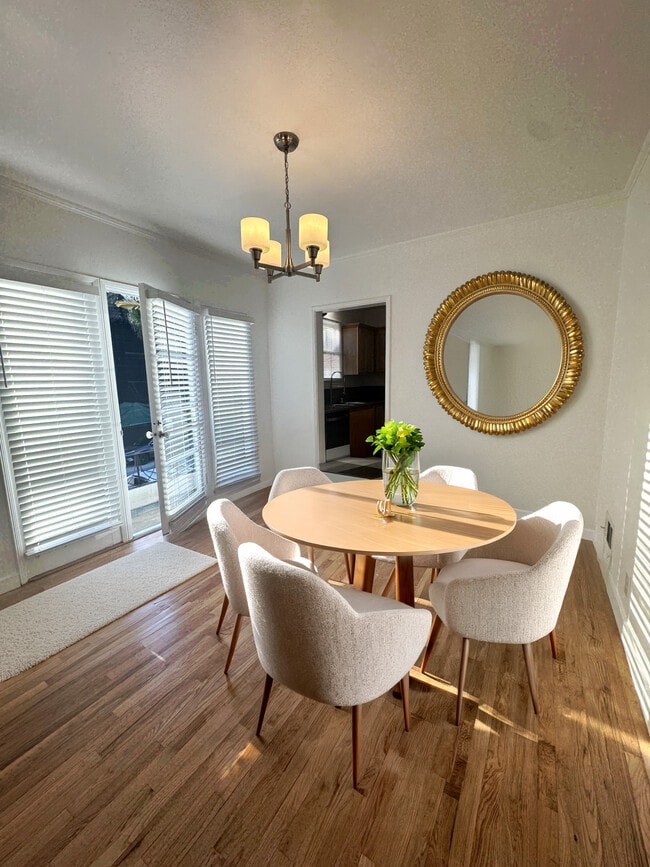 Dining Space - 614 Acanto St
