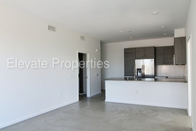 Building Photo - 4021 8th Ave