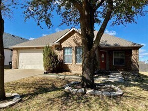Building Photo - 11050 Mansfield Dr