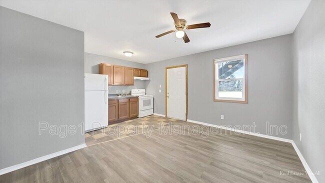 Foto del edificio - 1610 E Rock Falls Rd