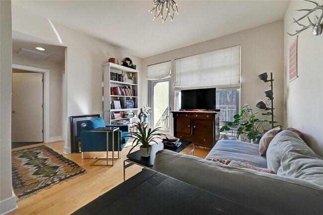 Foto del edificio - 603 Davis St