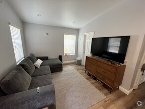 Building Photo - 3642 Catalina Dr