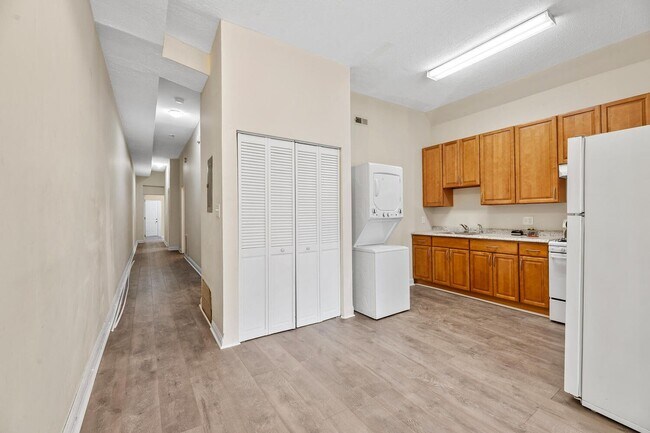 Foto del edificio - 1821 N Capitol St NE - Townhome in Eckington