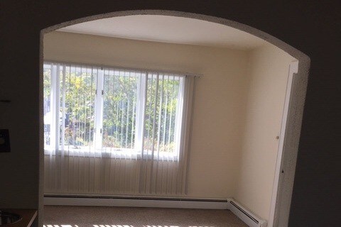 Building Photo - 144 Harding Ave