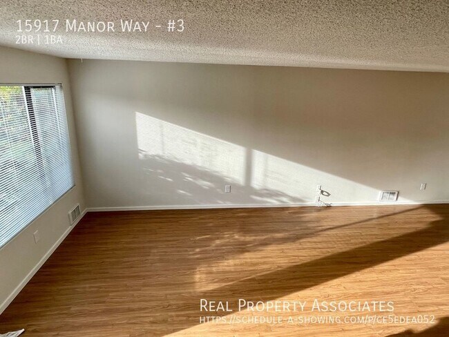Building Photo - NEWLY REMODELED Modern & Spacious 2 Bedroo...