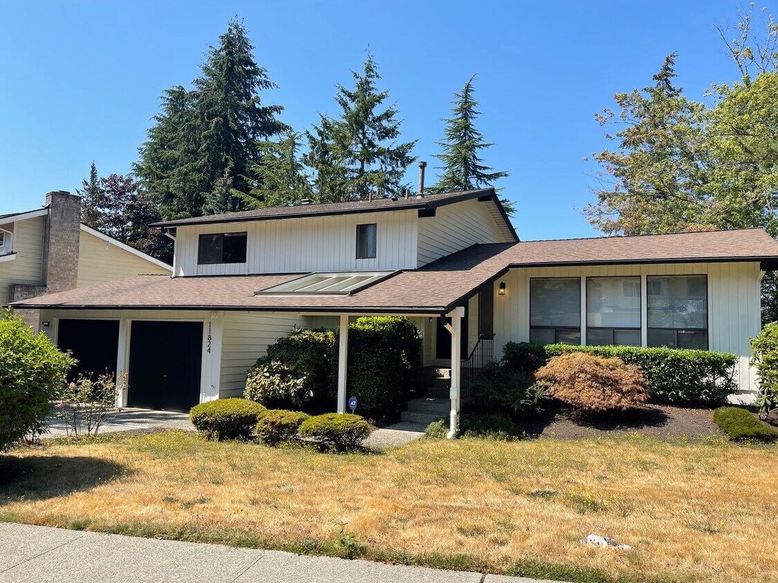 Foto principal - Charming 3bd split level