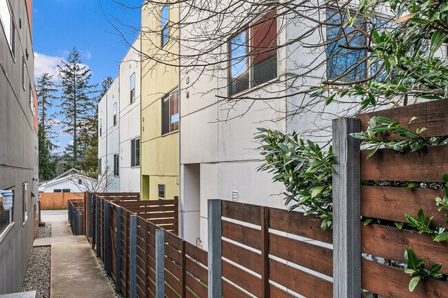 Foto del edificio - 8601 Delridge Way SW