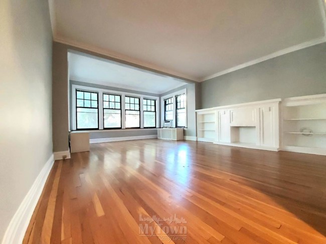 Foto del edificio - 4704 N Rockwell St