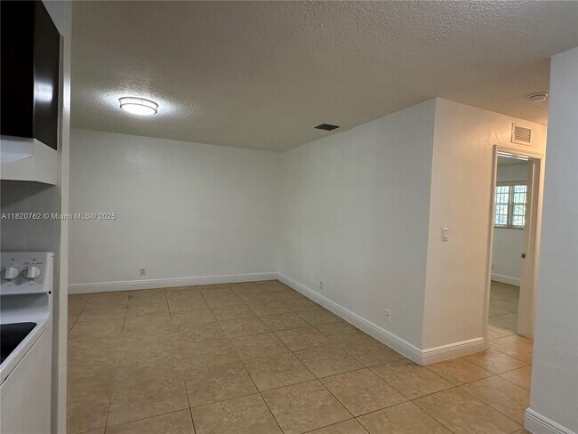 Foto del edificio - 2900 NE 17th Ave