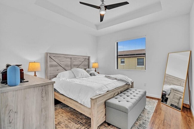 Foto del edificio - 4668 Banker Terrace