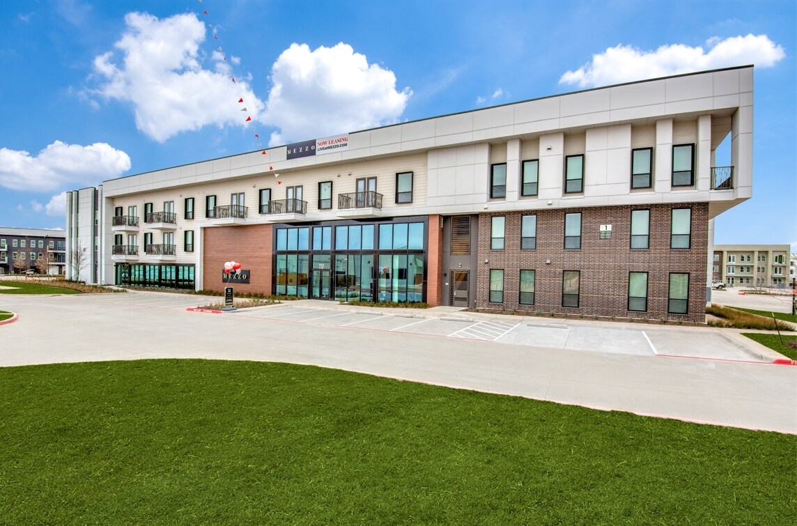 Mezzo Apartments at 703 FM 1385 Aubrey, TX