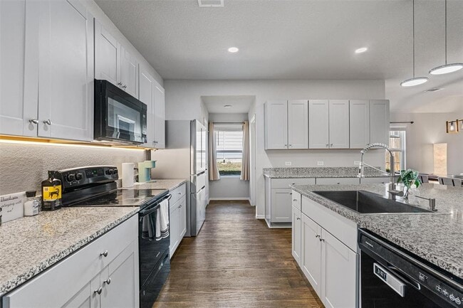 Building Photo - 6021 Roderick Dr