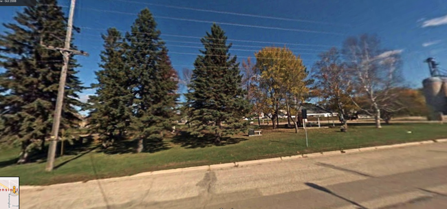 Building Photo - 12 Andreasen Dr