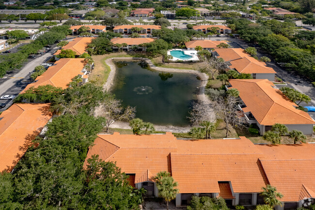 Aerial Photo - Crescent Cove Apartments