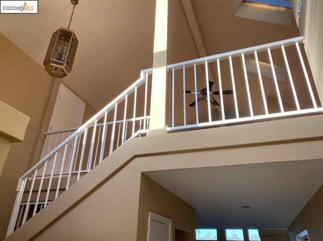 Building Photo - 5451 Fairway Ct