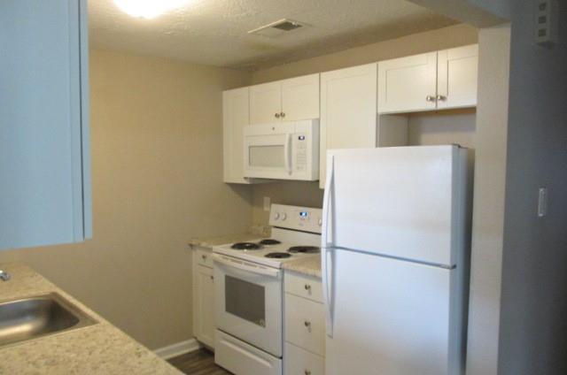 Foto del edificio - 175 West Dr