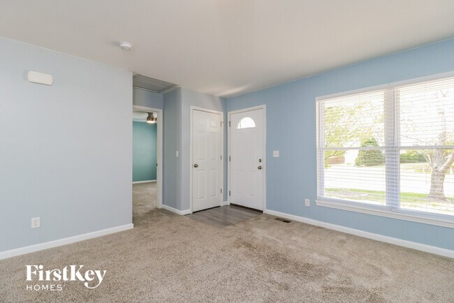 Building Photo - 932 Millwood Dr